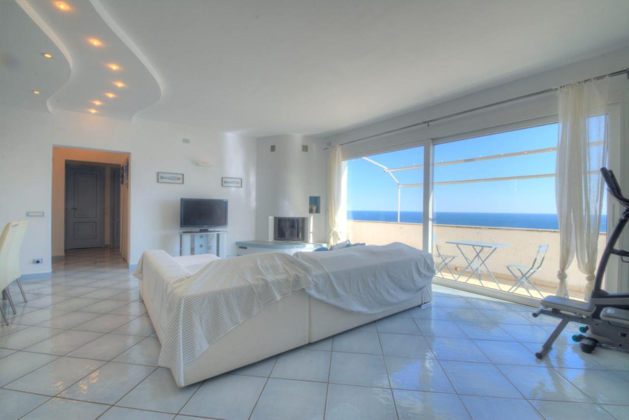 בורג'ו ורצי Villa Ischia Attico Sul Mare A Verezzi מראה חיצוני תמונה